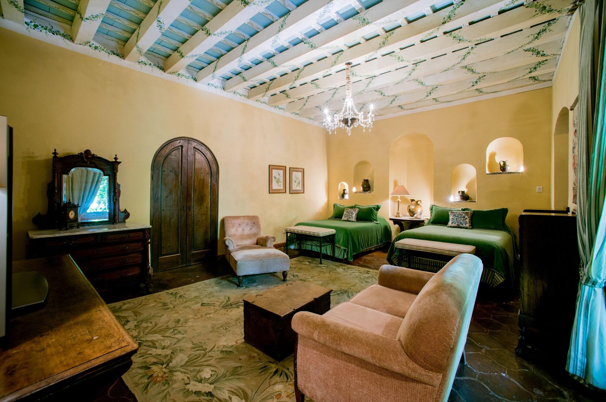 Hotel Palacio De Dona Leonor Антигуа-Гватемала Экстерьер фото