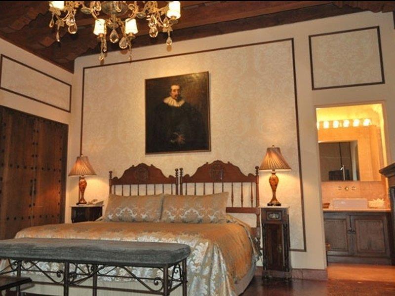 Hotel Palacio De Dona Leonor Антигуа-Гватемала Экстерьер фото