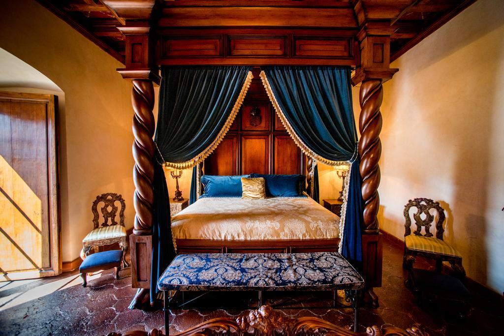Hotel Palacio De Dona Leonor Антигуа-Гватемала Экстерьер фото