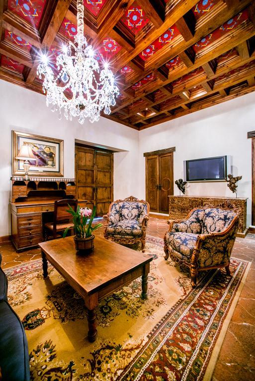 Hotel Palacio De Dona Leonor Антигуа-Гватемала Экстерьер фото