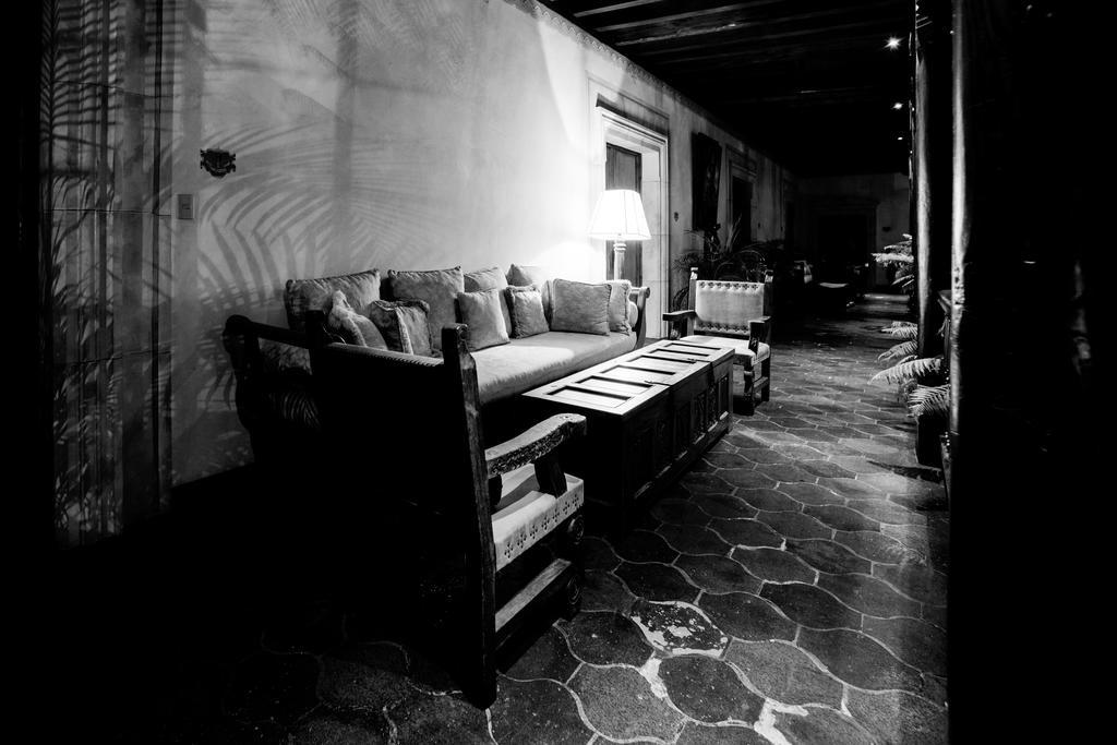 Hotel Palacio De Dona Leonor Антигуа-Гватемала Экстерьер фото